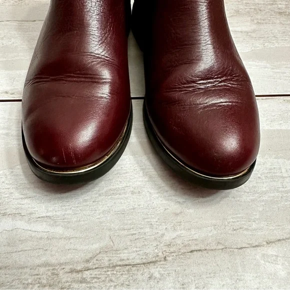 Zara Girls Sz 34 US Sz 2.5 3 Red Wine Leather Bootie Shoes Side Zip Gold Accents - Picture 10 of 10